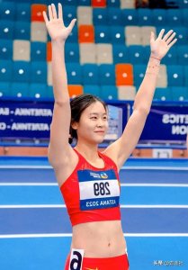 ​跨越障碍，跑向辉煌——记女子跨栏新星戴仪茹的崛起之路