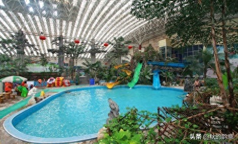 北京龙脉温泉度假村，有南国风光，北国水域，有兔耳岭的景观之美