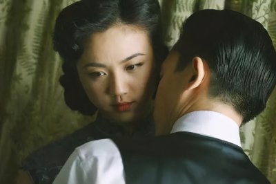 ​重温《色戒》：汤唯因为13分钟戏份被封杀两年，真的值得吗？