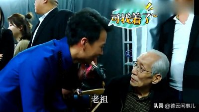 ​常宝华地位有多高？当众骂郭德纲“孙子”，葬礼8名战士抬棺