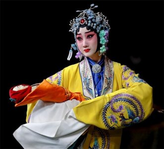 ​刘备正妻糜夫人生死之谜，是被曹操霸占了？还是投井而死？