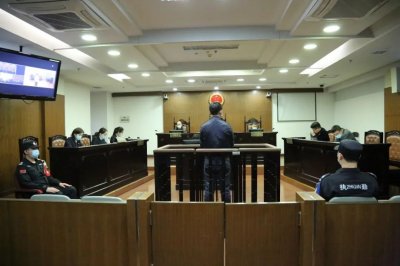 ​网售有毒有害“悍马糖”11万元 杭州夫妻被十倍诉赔超百万