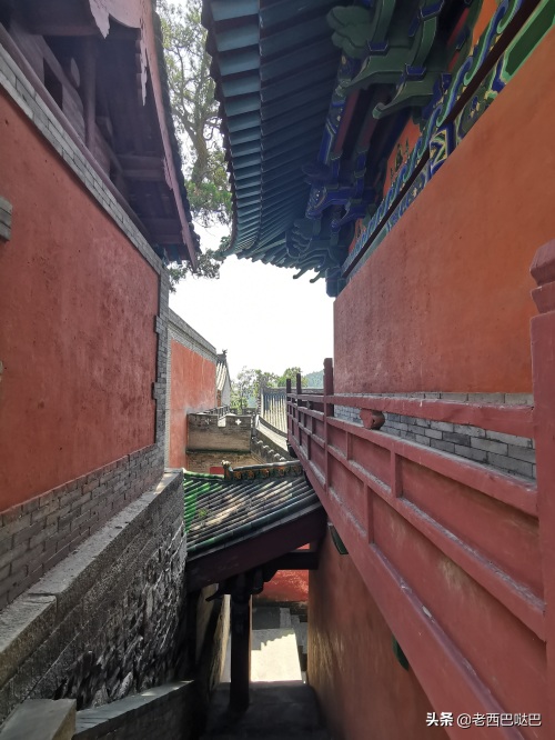 山西交城卦山——爻峰挺秀，古柏参天