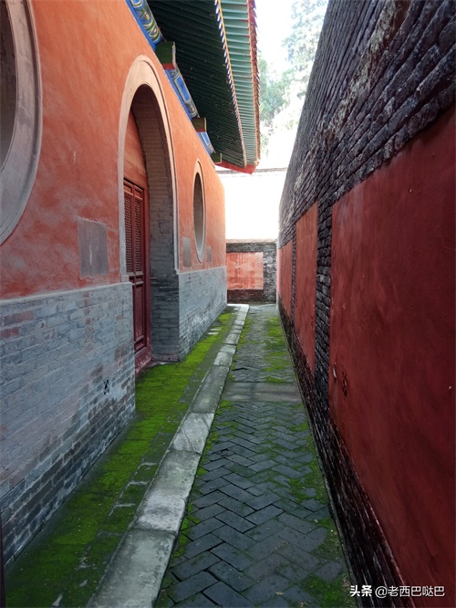 山西交城卦山——爻峰挺秀，古柏参天