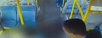 ​叔叔，别这样，我害怕