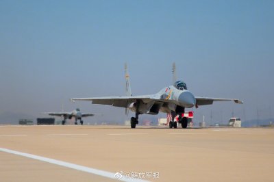 ​歼15高清大图 走你