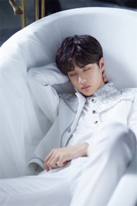 ​王一博高清壁纸来一波