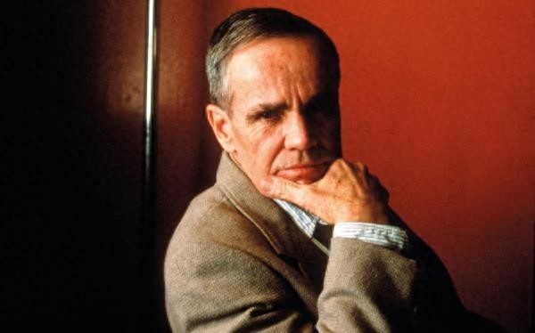 美国最受欢迎的前二十位作家,你都认识几位?