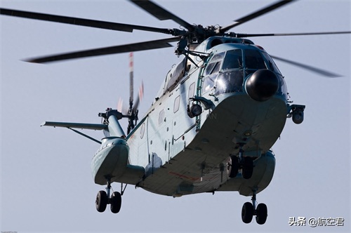 运输搜索巡逻突击样样精通，中国海陆空三军均有装备的直-8直升机