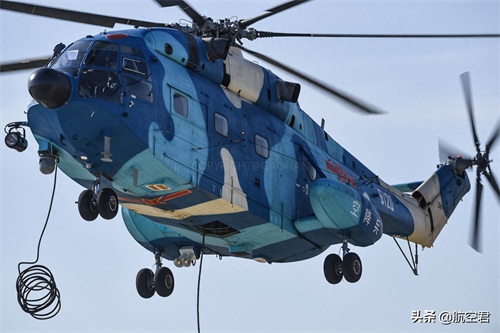 运输搜索巡逻突击样样精通，中国海陆空三军均有装备的直-8直升机