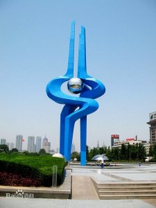 ​暑假打卡山东景点：济南泉城广场