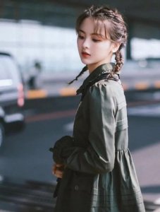 ​“麻花辫”早过时了，今年流行杨超越的“羊角小辫”，减龄又少女