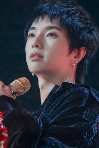 ​华晨宇 | 发型进化史