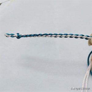 ​一分钟学编织：四股辫手绳编织图文教程，步骤详尽，一看就懂！