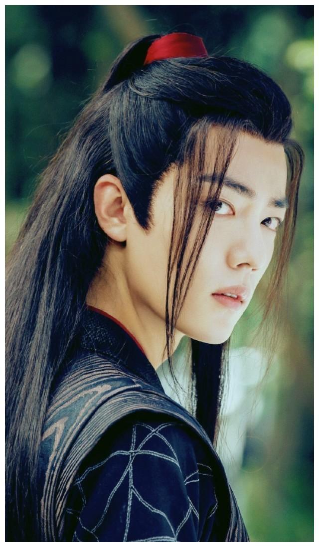 肖战高清无水印手机壁纸，可甜可盐，真是一个宝藏男孩！