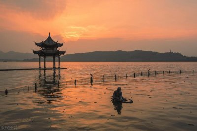 ​四神斗三妖人物志:财神窦占龙