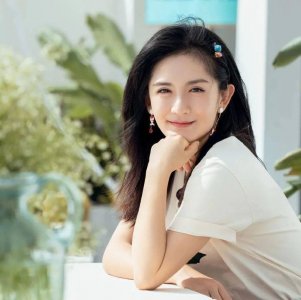 ​谢娜与刘烨分手后，有一次二人在机场相遇 刘烨非常激动地跟谢娜说