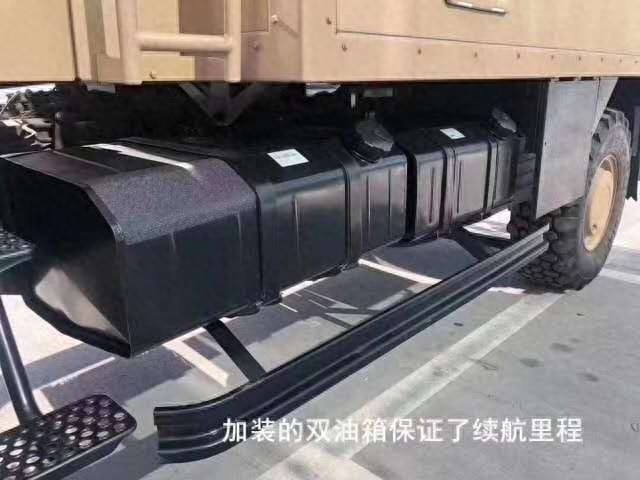 难得一见的越野之王 Unimog奔驰乌尼莫克房车实拍 独立后仓