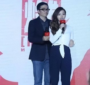 ​张靓颖：被骗财骗色15年，为其打乳钉，最后支付了6个亿的分手费