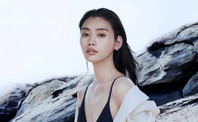 ​奚梦瑶整容了？鼻头缩小，面部填充，戴钻戒秀恩爱