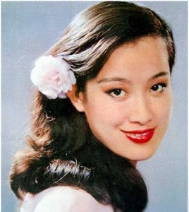 ​春晚传奇消逝！41年后再回首，1983群星璀璨今何在？曲艺大