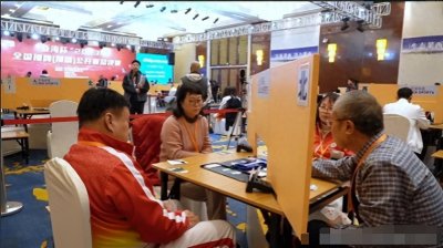 ​从小牌桌登上大赛场，“掼蛋”为何这么火