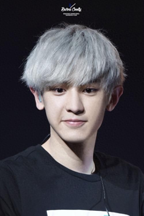 朴灿烈：一个人就能组一个乐队