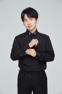 ​看到郭德纲9岁小儿子长相，才明白郭麒麟拼命往影视圈的真正原因