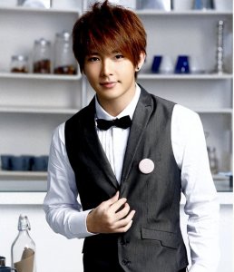 ​炎亚纶涉嫌性剥削，被依法起诉限制出境出海，这瓜不简单....