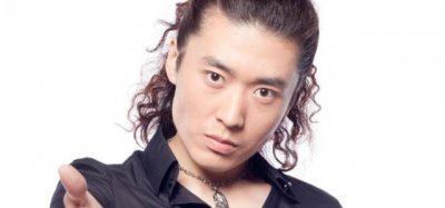 ​曾多次在节目中失控，现场咆哮怒骂评委，如今张艺源依旧不温不火