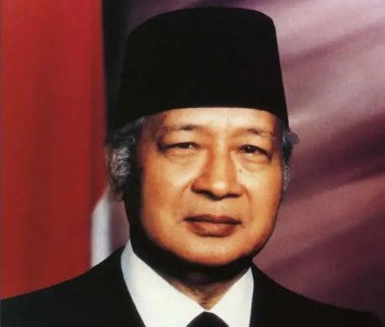​苏哈托独裁32年，当过卖