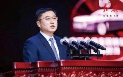 ​共和国的长子，一年多被提拔中管干部达七人